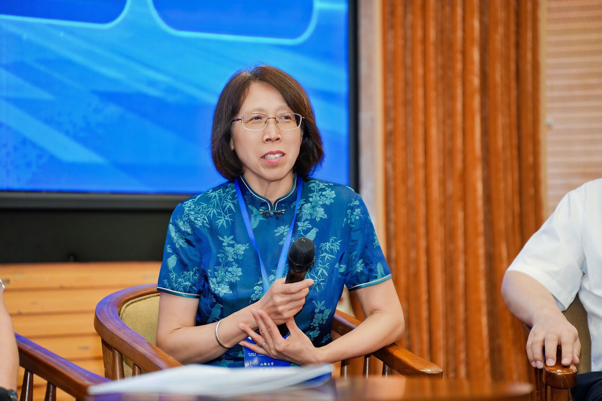 31 圆桌论坛-山西大学经济与管理学院张信东教授.jpg